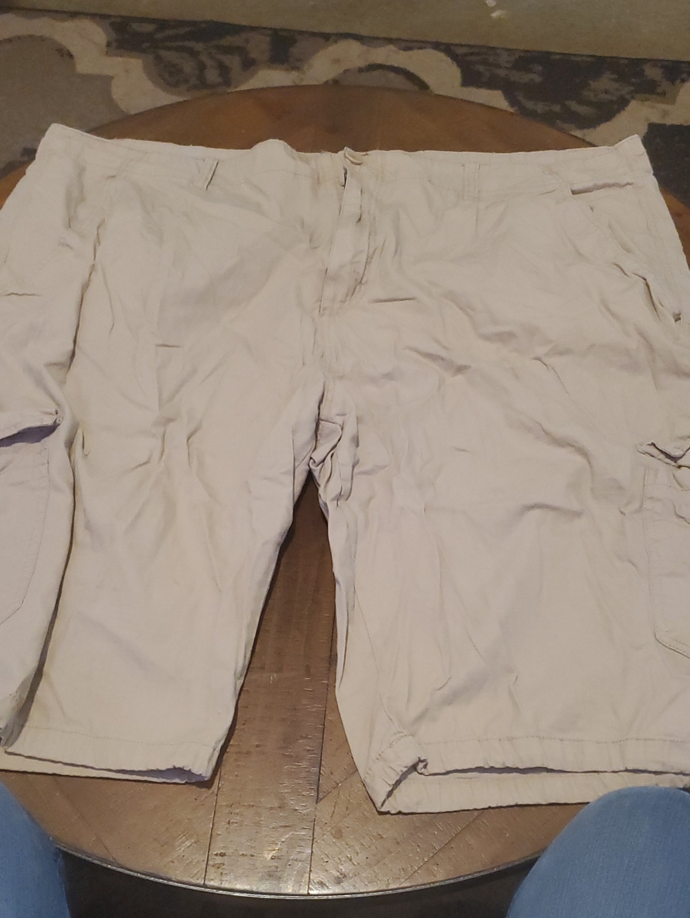 Men's Cargo Shorts in Light Cream - Utility Comfort